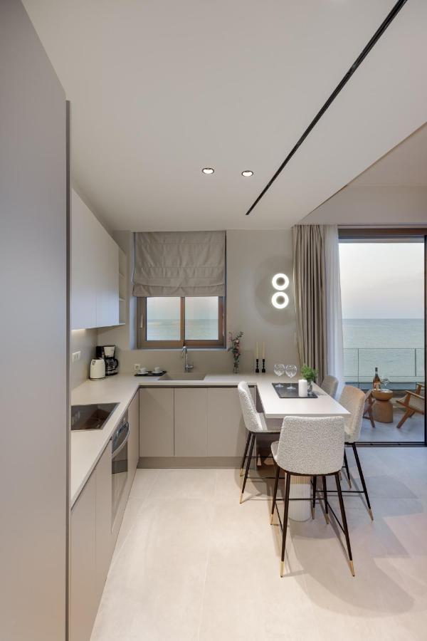 Kales Sea View Suites 依拉佩特拉 外观 照片